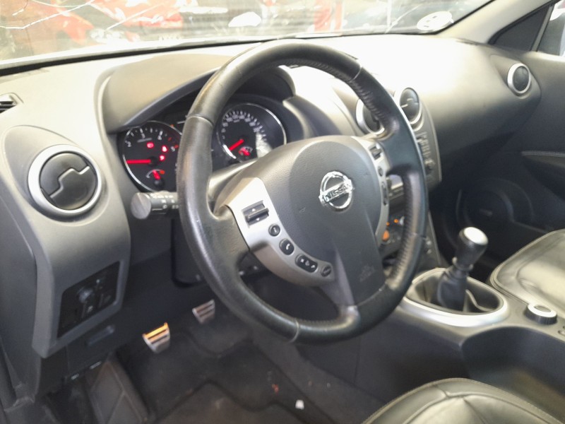 nissan qashqai i van (j10) del año 2013