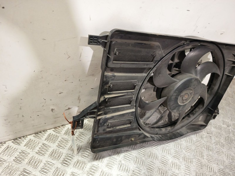 Recambio de electroventilador para mazda 3 berlina (bk) 1.6 crdt active+ referencia OEM IAM 0130303963  
