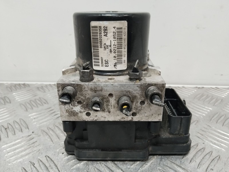 Recambio de abs para opel combo furgoneta/monovolumen (x12) 1.3 cdti (b05) referencia OEM IAM 00052026358 95517800 