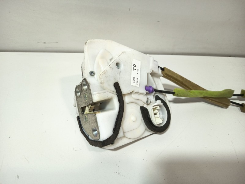 Recambio de cerradura puerta delantera derecha para mazda 3 (bm, bn) 2.2 d referencia OEM IAM BBM558310A  