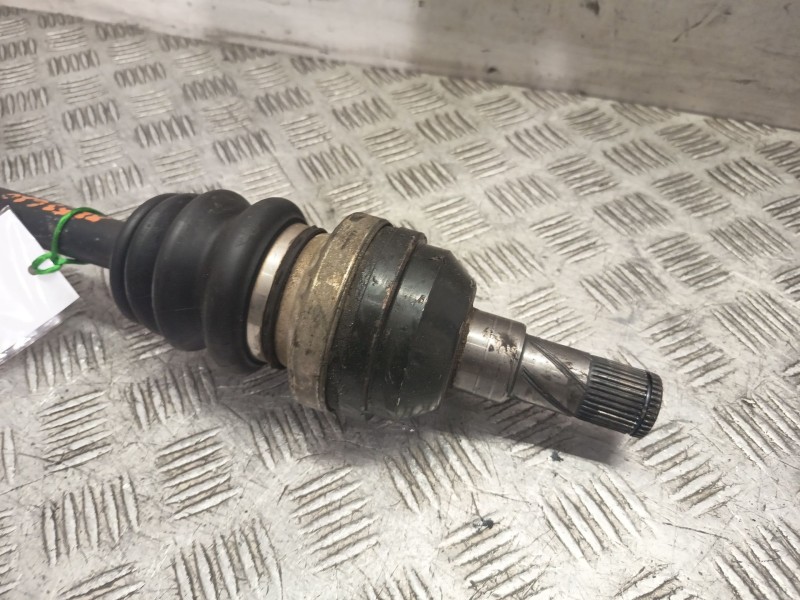 Recambio de transmision delantera izquierda para chevrolet aveo / kalos hatchback (t200) 1.4 referencia OEM IAM 96348788  