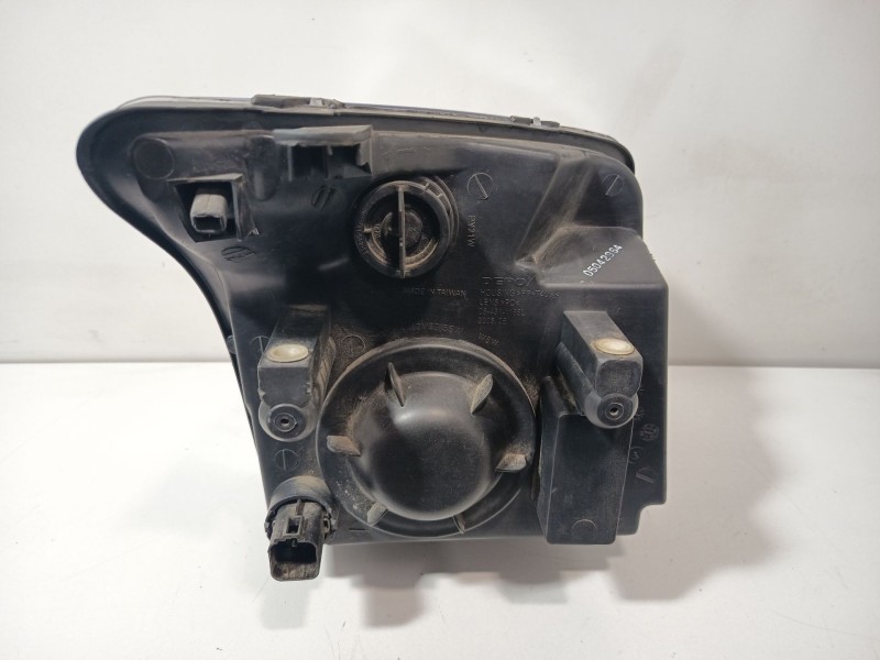 Recambio de faro izquierdo para ford tourneo connect 1.8 tdci referencia OEM IAM 084311165L 1346495 