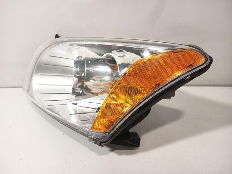 Recambio de faro izquierdo para dodge caliber 2.0 crd referencia OEM IAM 05303741AM  
