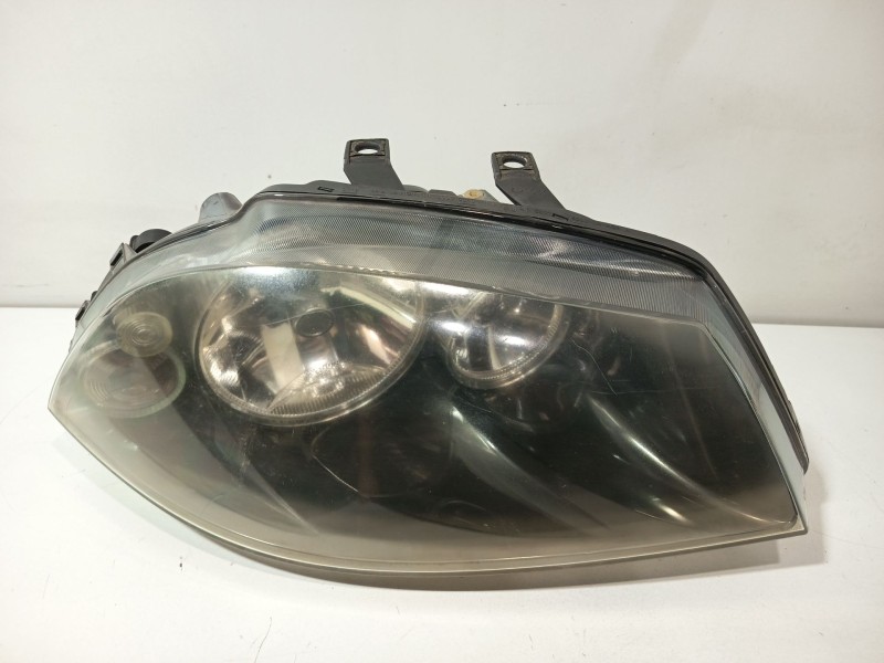 Recambio de faro derecho para seat ibiza iii (6l1) 1.4 16v referencia OEM IAM 6L1941752B  