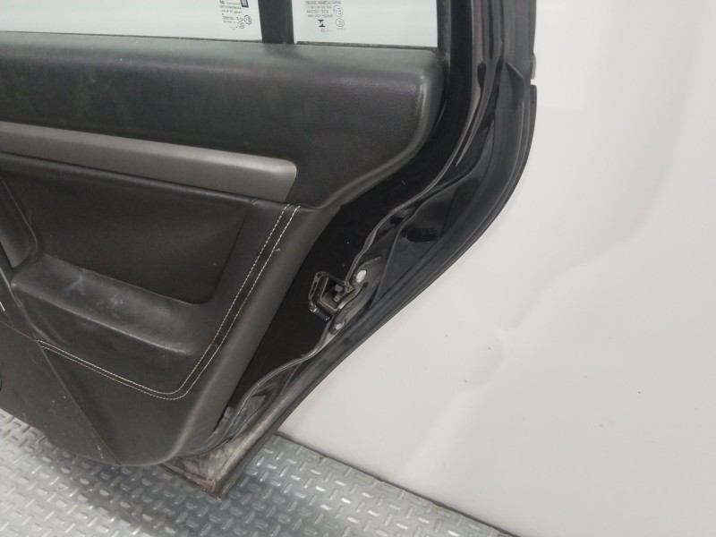 Recambio de puerta trasera derecha para opel vectra c (z02) 1.9 cdti (f69) referencia OEM IAM 93175837  