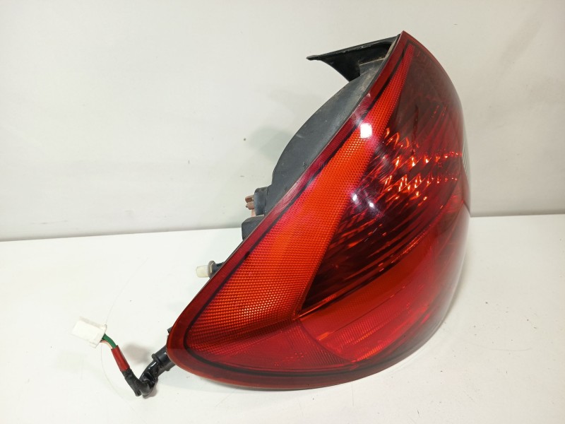 Recambio de piloto trasero izquierdo para kia rio i hatchback (dc) 1.5 16v referencia OEM IAM 0K30C51160A  