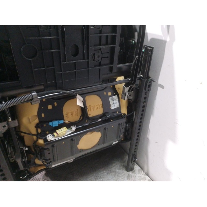 ASIENTO DELANTERO DERECHO  - imagen 2