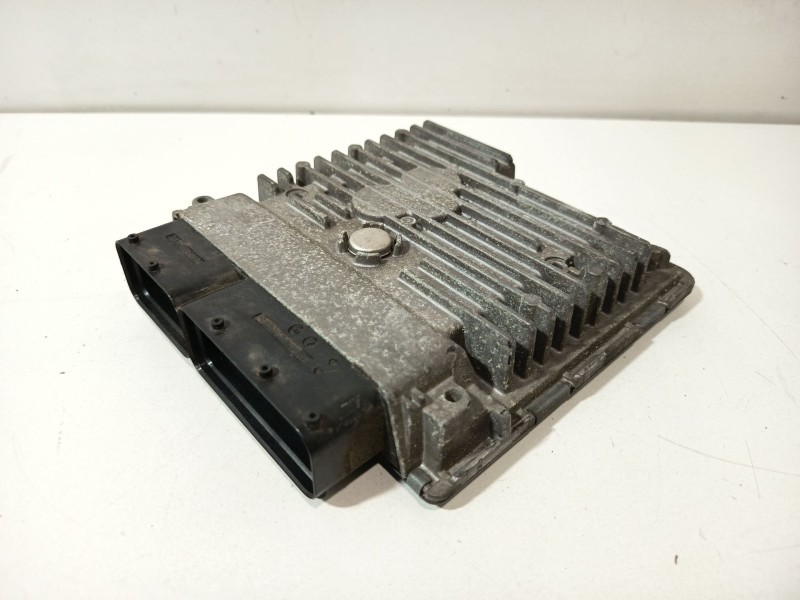 Recambio de centralita motor uce para seat toledo iv (kg3) 1.6 tdi referencia OEM IAM 03L906023QG  
