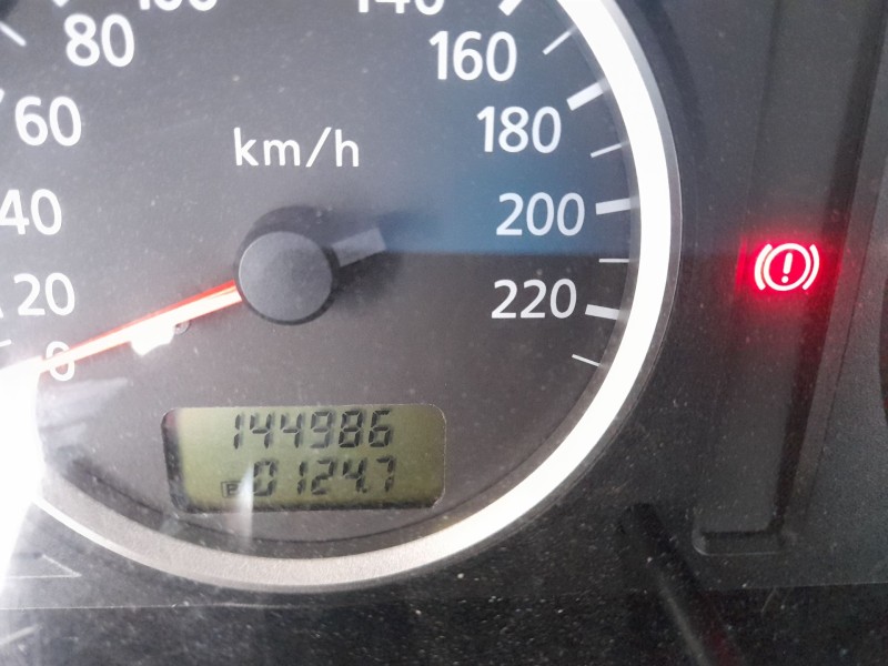 nissan almera ii hatchback (n16) del año 2003