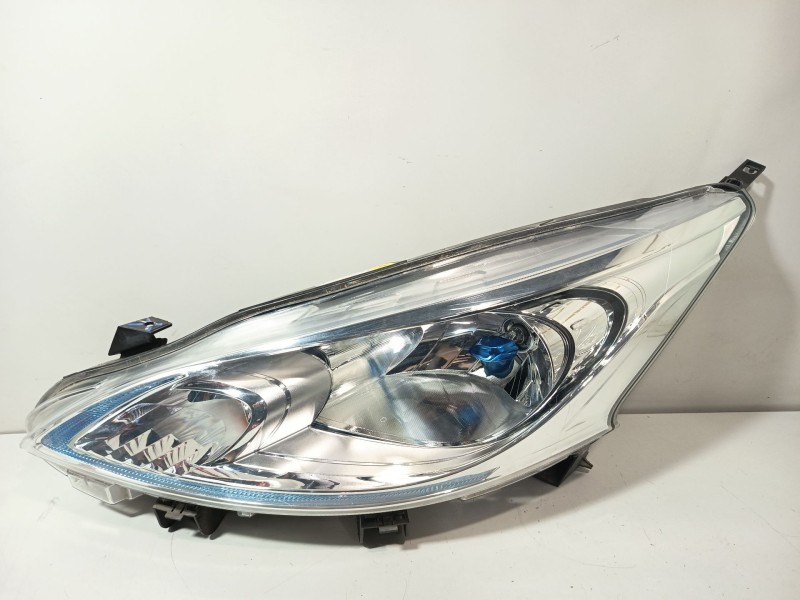 Recambio de faro izquierdo para nissan nv200 furgoneta e-nv (me0n) referencia OEM IAM 260604FA0A 1EE01133401 