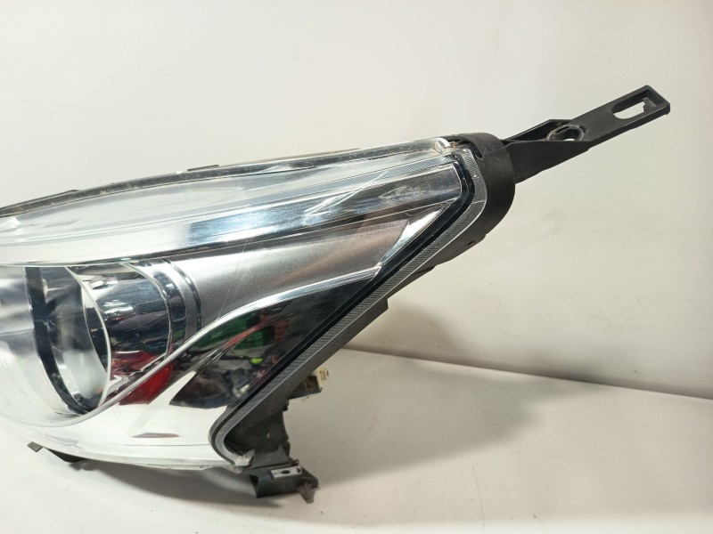 Recambio de faro izquierdo para nissan nv200 furgoneta e-nv (me0n) referencia OEM IAM 260604FA0A 1EE01133401 