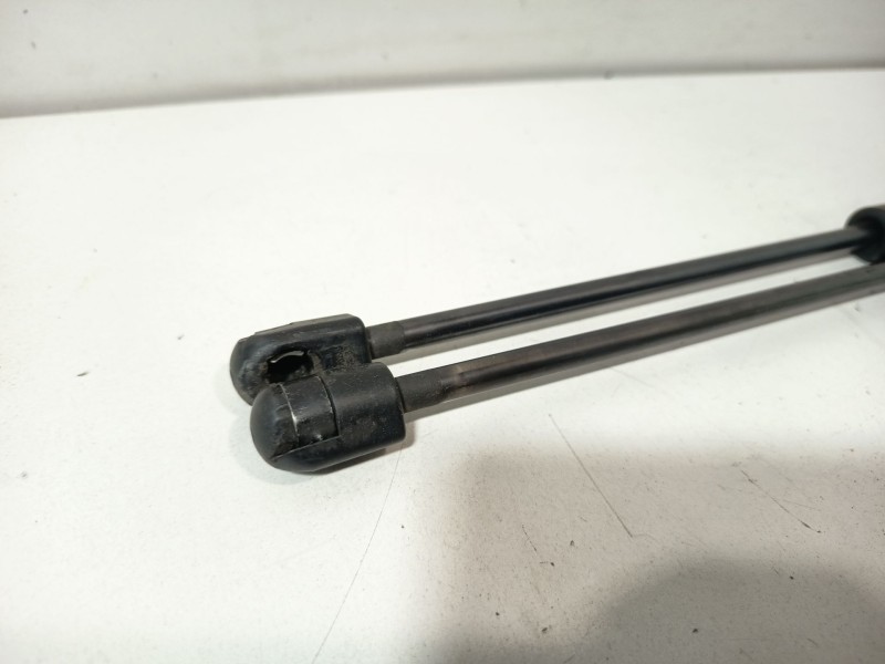 Recambio de amortiguadores maletero / porton para dodge caliber 2.0 crd referencia OEM IAM 5074168AC  