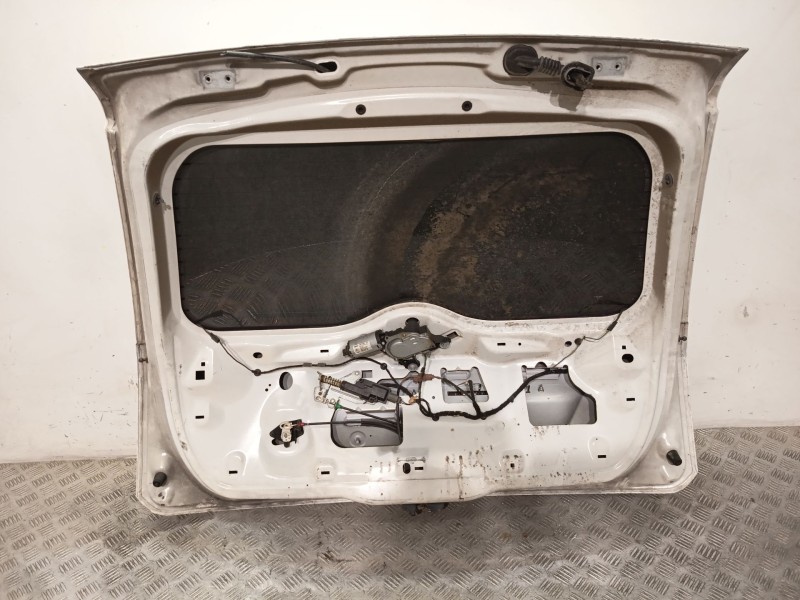 Recambio de porton trasero para » otros... johnston c101 referencia OEM IAM 1541631  