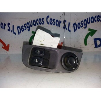 MANDO ELEVALUNAS DELANTERO IZQUIERDO 7700429998  OEM 7700429998