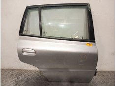Recambio de puerta trasera derecha para kia rio i hatchback (dc) 1.5 16v referencia OEM IAM 77004FD300  