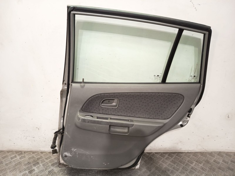 Recambio de puerta trasera derecha para kia rio i hatchback (dc) 1.5 16v referencia OEM IAM 77004FD300  
