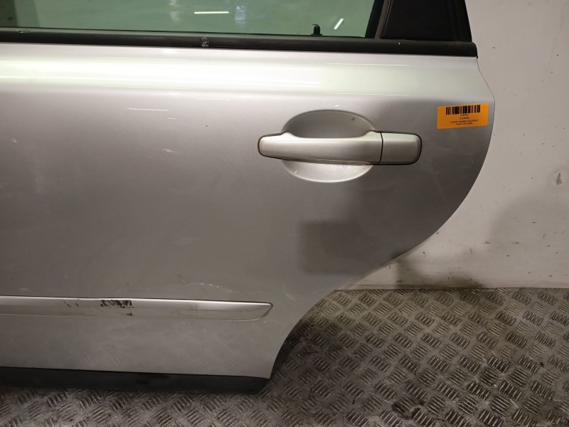 Recambio de puerta trasera izquierda para volvo v50 (545) 2.4 referencia OEM IAM 31335469  