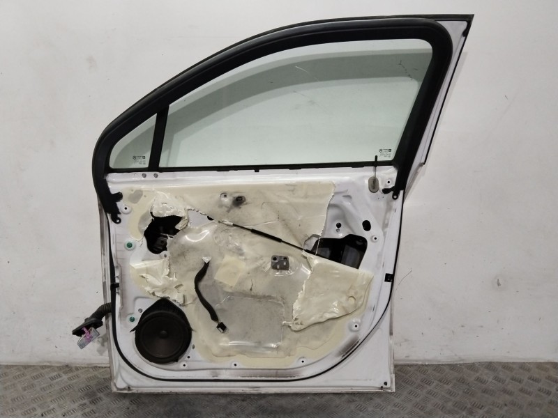 Recambio de puerta delantera derecha para chevrolet orlando (j309) 2.0 d referencia OEM IAM 95242605  