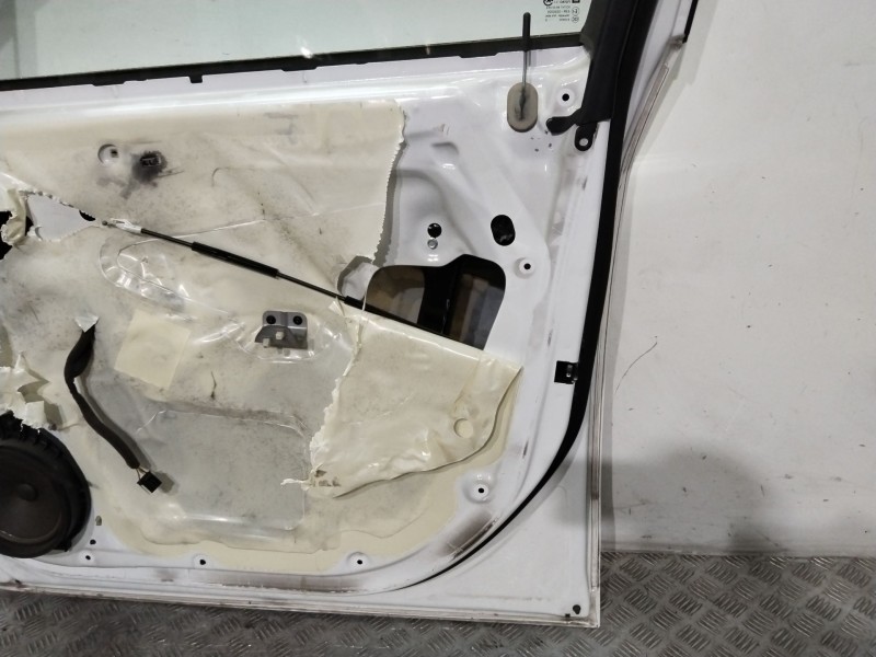 Recambio de puerta delantera derecha para chevrolet orlando (j309) 2.0 d referencia OEM IAM 95242605  