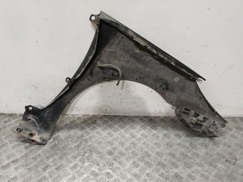 Recambio de aleta delantera izquierda para peugeot 307 (3a/c) 2.0 hdi 135 referencia OEM IAM 7840R0  