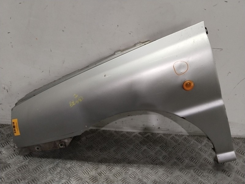 Recambio de aleta delantera izquierda para kia rio i hatchback (dc) 1.5 16v referencia OEM IAM 0K31T52211  