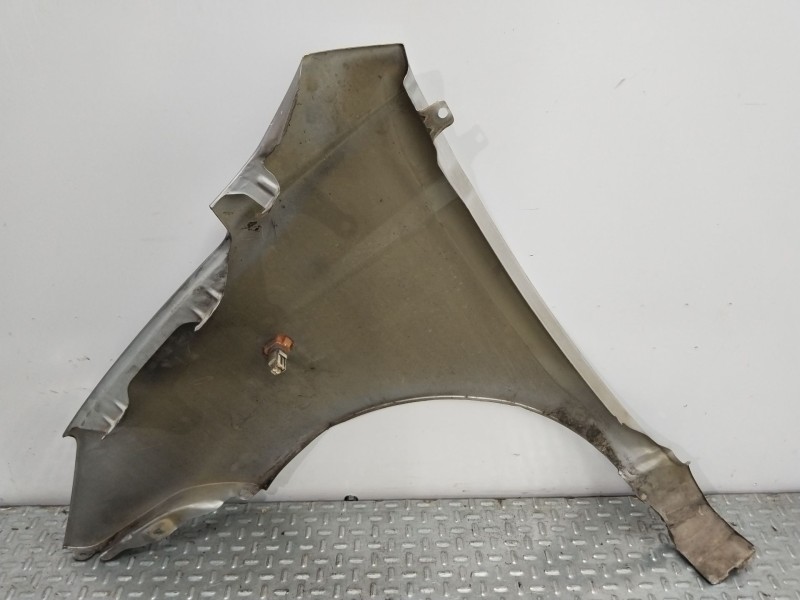 Recambio de aleta delantera derecha para chevrolet matiz (m200, m250) 1.0 referencia OEM IAM 96599356  