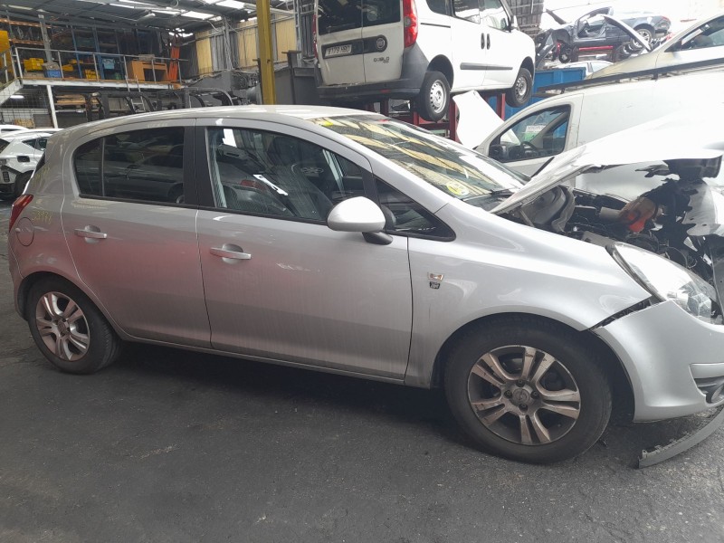 opel corsa d (s07) del año 2010