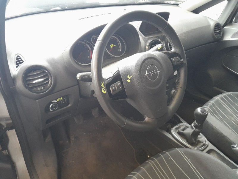 opel corsa d (s07) del año 2010