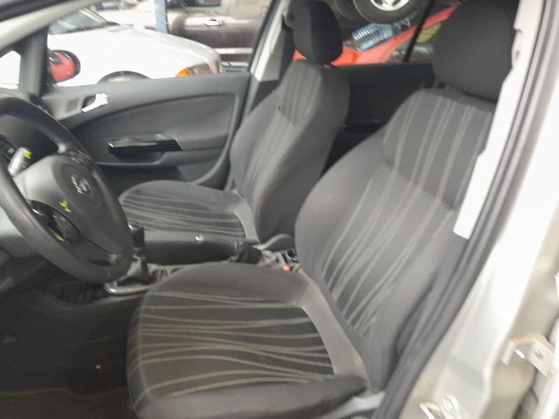 opel corsa d (s07) del año 2010
