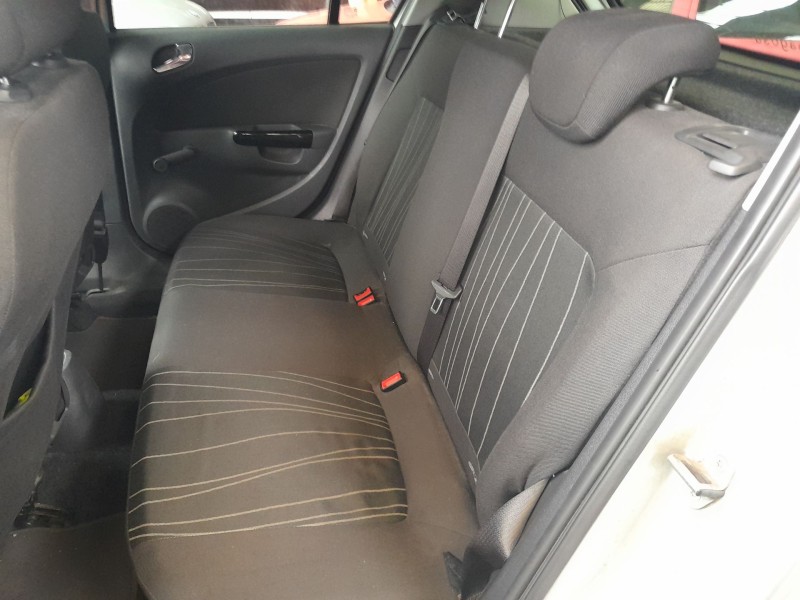 opel corsa d (s07) del año 2010