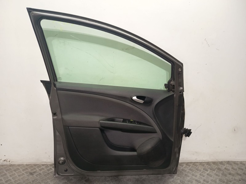 Recambio de puerta delantera izquierda para seat altea (5p1) 1.4 tsi referencia OEM IAM 5P0831055A  