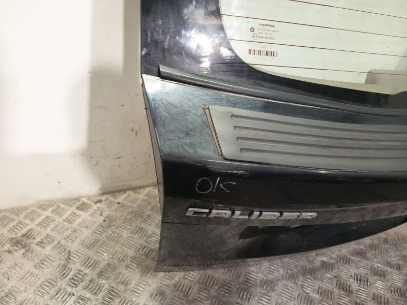 Recambio de porton trasero para dodge caliber 2.0 crd referencia OEM IAM 05074151AB  