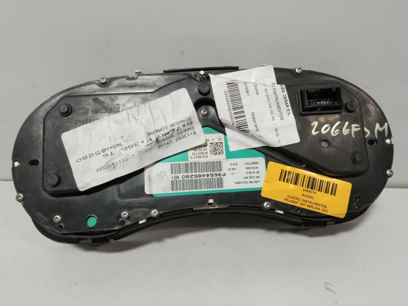 Recambio de cuadro instrumentos para peugeot 307 berlina (s2) xs referencia OEM IAM 6103K1  