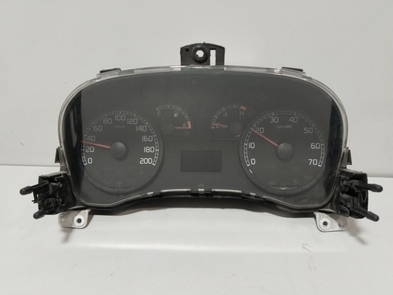 Recambio de cuadro instrumentos para fiat doblo (119) 1.9 jtd family referencia OEM IAM 0051758776  