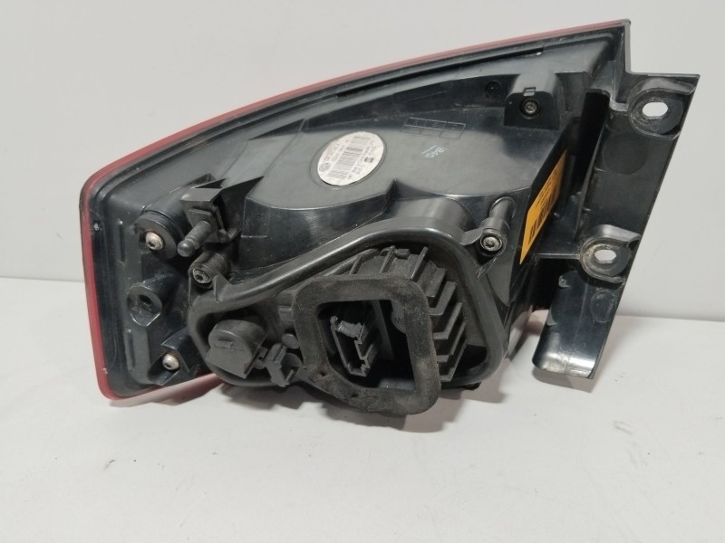 Recambio de piloto trasero izquierdo para seat toledo iv (kg3) 1.6 tdi referencia OEM IAM 6JH945095B  