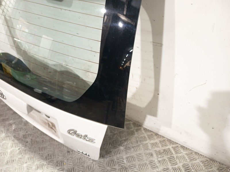 Recambio de porton trasero para hyundai getz (tb) 1.5 crdi gls referencia OEM IAM 737001C260  