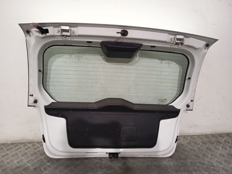 Recambio de porton trasero para hyundai getz (tb) 1.5 crdi gls referencia OEM IAM 737001C260  