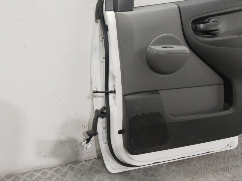Recambio de puerta delantera derecha para nissan nv200 furgoneta e-nv (me0n) referencia OEM IAM H01004FAMA H0100BJ0MA 
