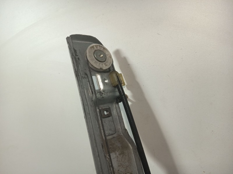 Recambio de elevalunas delantero derecho para renault megane ii berlina 5p authentique referencia OEM IAM 8201010925  