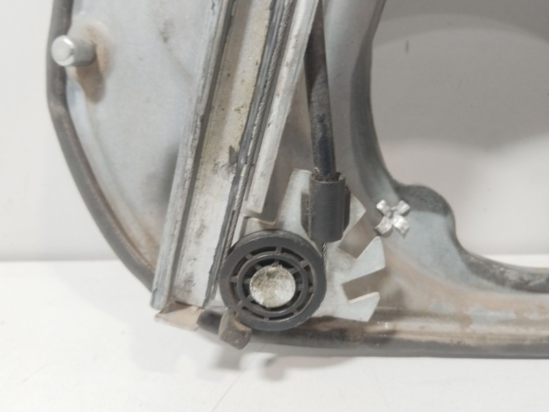 Recambio de elevalunas delantero izquierdo para seat ibiza iii (6l1) 1.4 16v referencia OEM IAM 6L4837461  