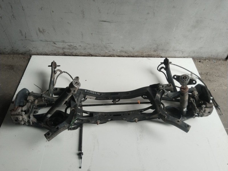 Recambio de puente trasero para kia carnival ii 2.9 cdri ex referencia OEM IAM 0K53B26020D  