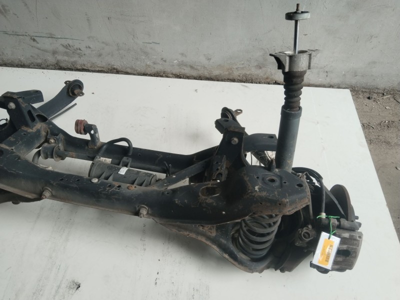 Recambio de puente trasero para ford focus turnier (cb4) trend referencia OEM IAM 2540216  