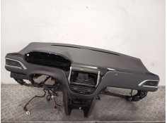 Recambio de salpicadero para peugeot 208 i (ca_, cc_) 1.2 vti 82 referencia OEM IAM 16077378ZD  
