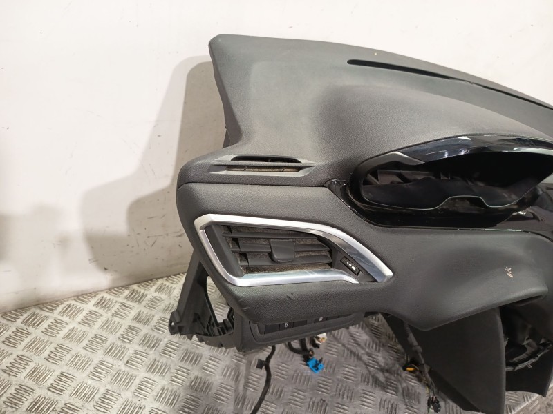 Recambio de salpicadero para peugeot 208 i (ca_, cc_) 1.2 vti 82 referencia OEM IAM 16077378ZD  