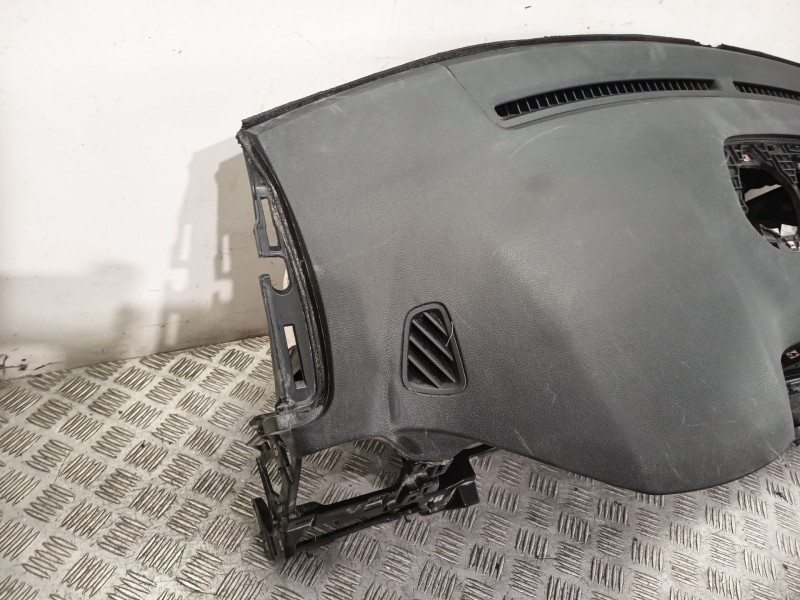 Recambio de salpicadero para hyundai tucson (tl, tle) 1.6 gdi referencia OEM IAM 84711D7AA0TRY  