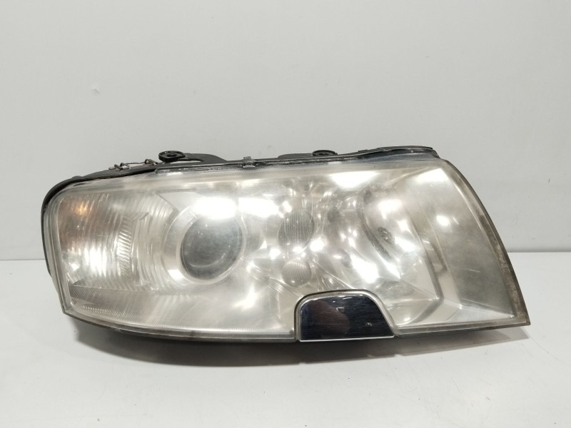 Recambio de faro derecho para skoda superb i (3u4) 1.8 t referencia OEM IAM 3U1941017F  