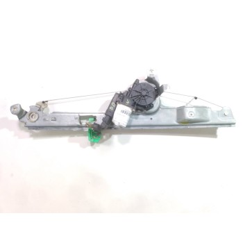 ELEVALUNAS DELANTERO DERECHO 440726F 