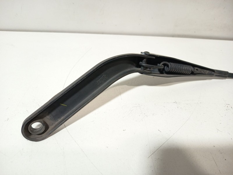 Recambio de brazo limpia delantero derecho para bmw 1 (e87) 116 i referencia OEM IAM 61619450004  
