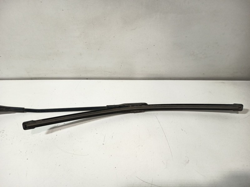 Recambio de brazo limpia delantero derecho para bmw 1 (e87) 116 i referencia OEM IAM 61619450004  