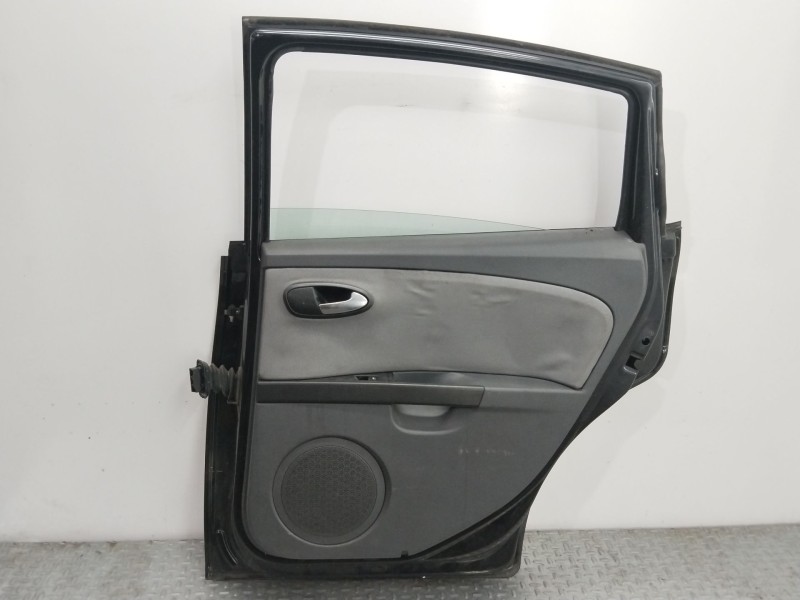 Recambio de puerta trasera derecha para seat leon (1p1) 1.9 tdi referencia OEM IAM 1P0833056  
